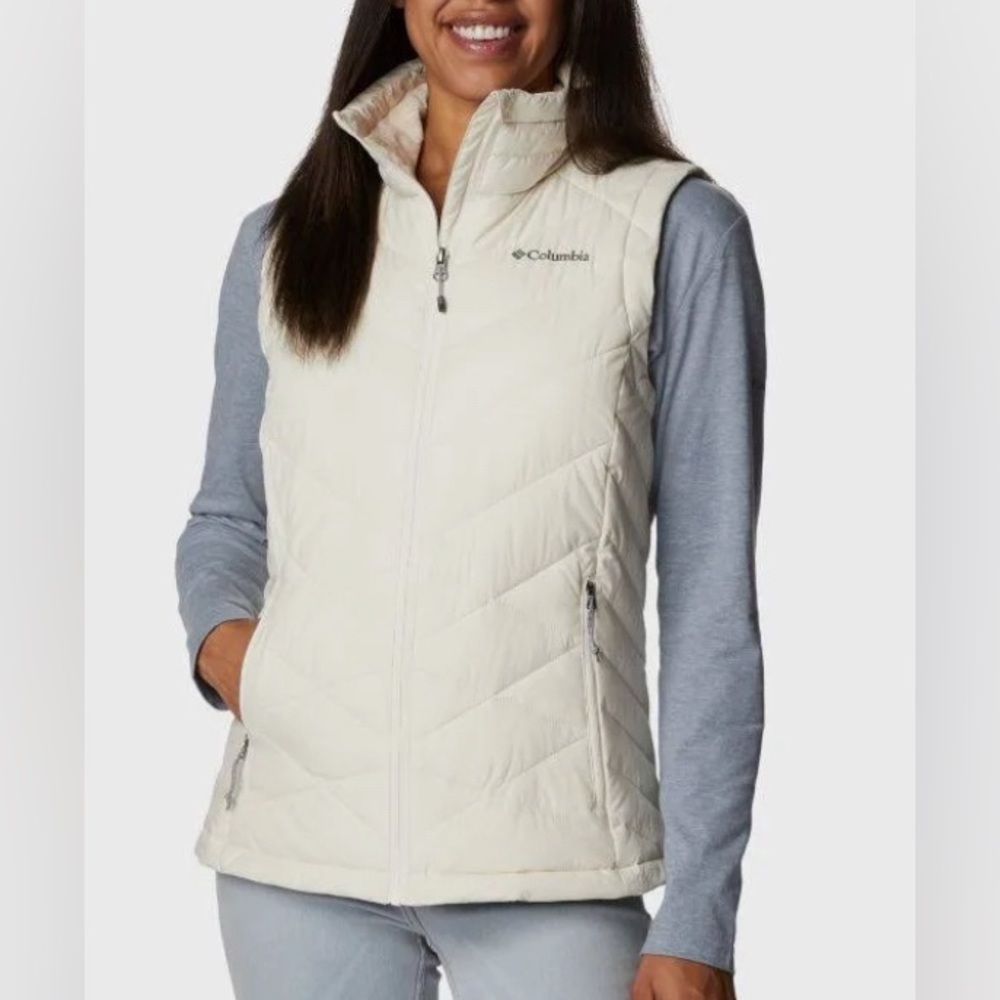 Super warm Columbia vest, size medium, lightweight, only worn a few times.